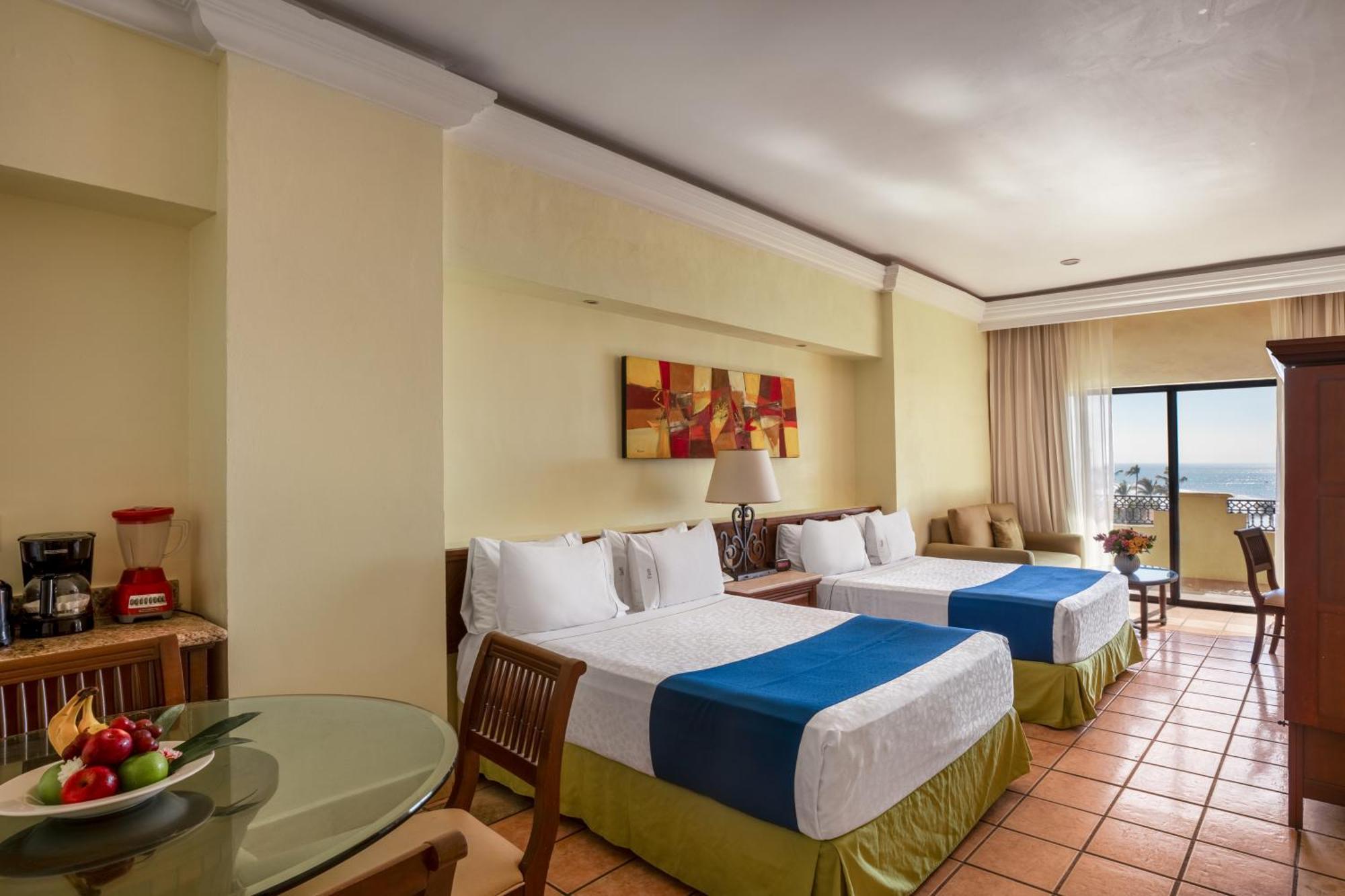 Royal Villas Resort Mazatlán Esterno foto A typical room at the hotel